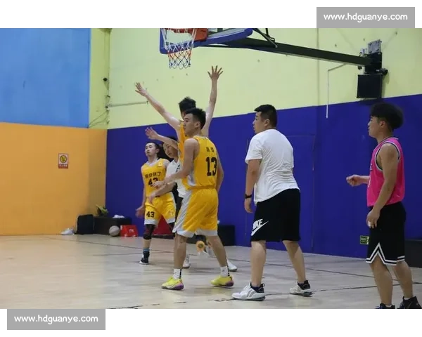 从实战中总结篮球比赛技巧与团队配合经验分享